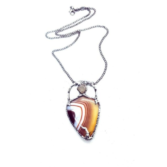 Orange agate and rutilated quartz crystal necklace jewelry handmade - Picture 5 of 12